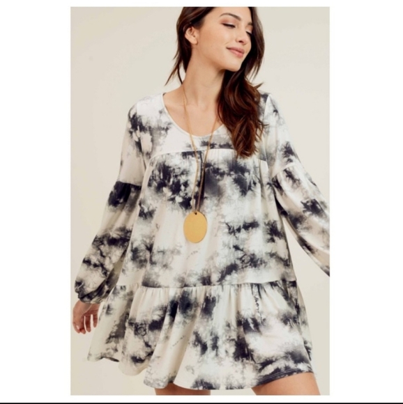 A Girl Thing Tops - Tunic Top